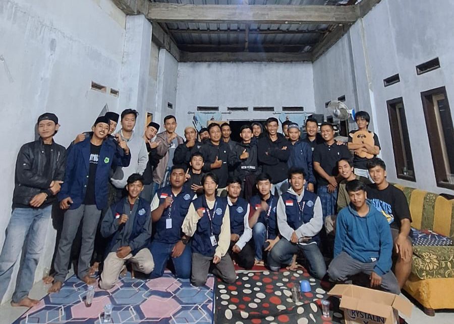 Diskusi Bersama Karang Taruna Desa Mulyasari dan Mahasiswa KKN UNPER dan KKN IAIT